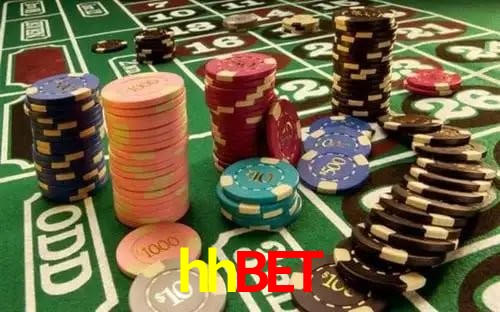 Comparação APP mobile vs versão web da hhbet